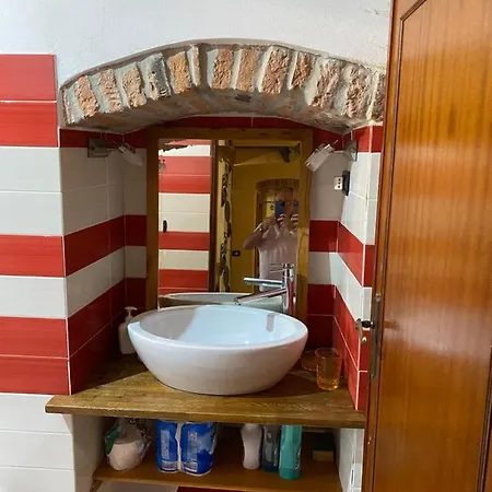 شقة Isola كابرايا
